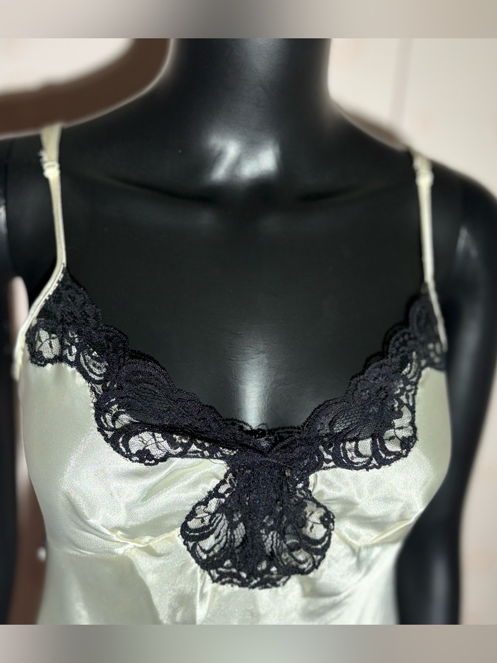 Enchanting Champagne Satin Slip Dress Nightgown Black Lace Sweetheart Trim S/C